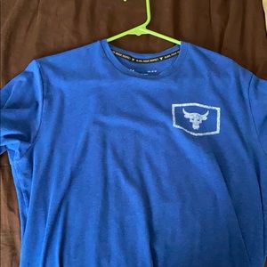 UA project rock tee sz. L